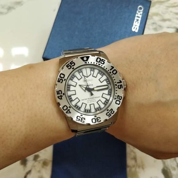 Seiko "Baby Monster" automatic diver's watch - Picture 5 of 6